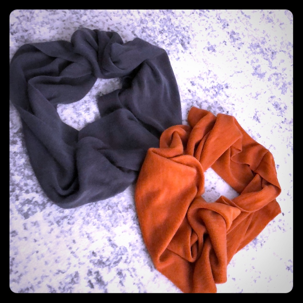 Pair of infinity scarves. So soft!!!